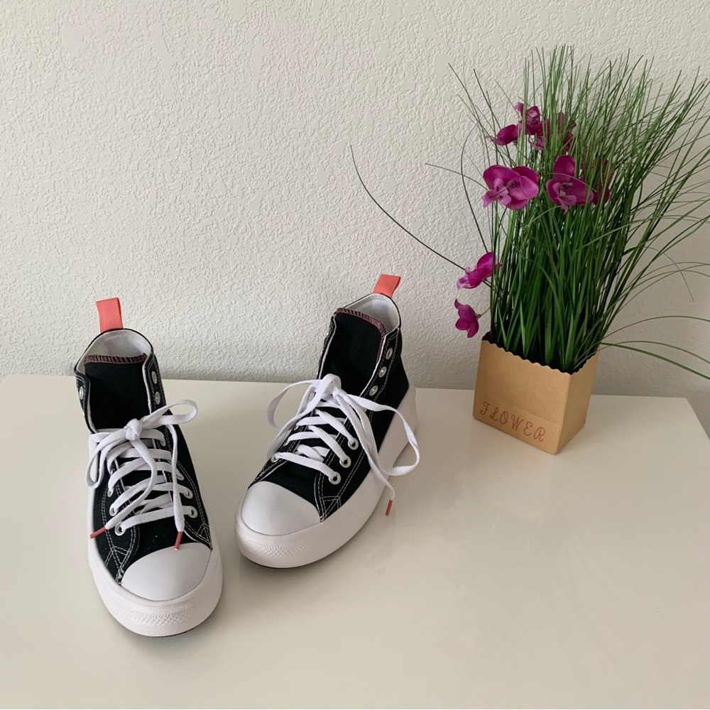 Converse Chuck Taylor All Star Move  Black and White High-Top Sneakers Size 9?
